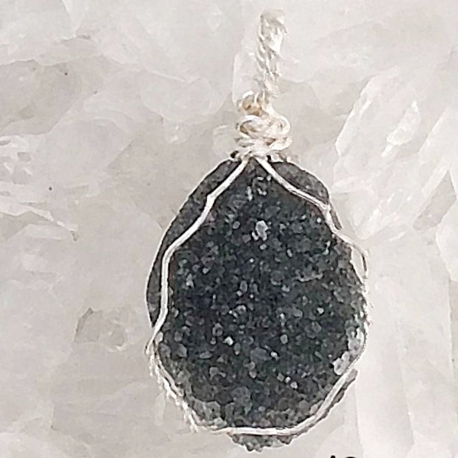 Black Agate Druzy Pendant - New Earth Gifts
