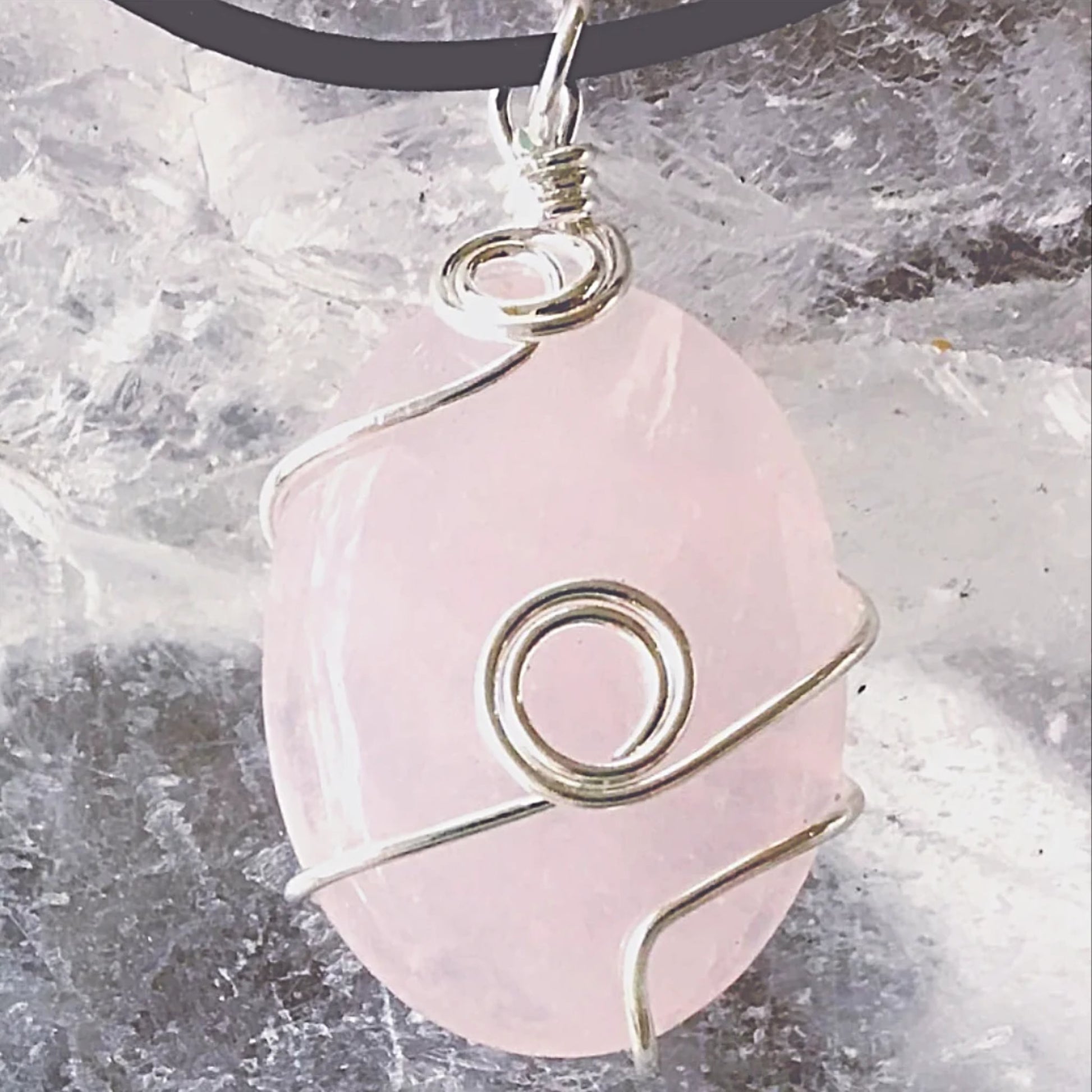 Quartz - Rose Quartz Pendant  | New Earth Gifts